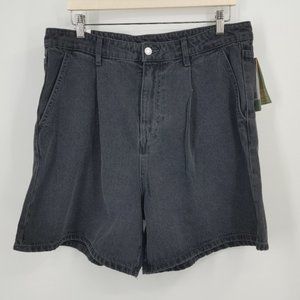 H & M  loose fit shorts